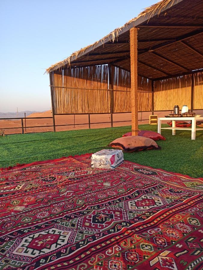 מלון Al Wāşil Bedouin Nights Camp מראה חיצוני תמונה